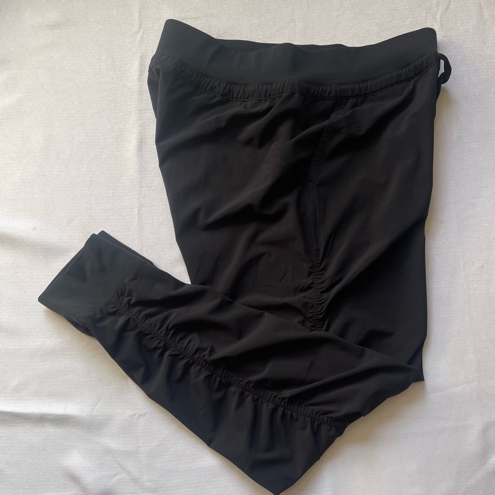 Athleta 4 Attitude Pant Women Black Jogger Stretch Drawstring Pockets clinched